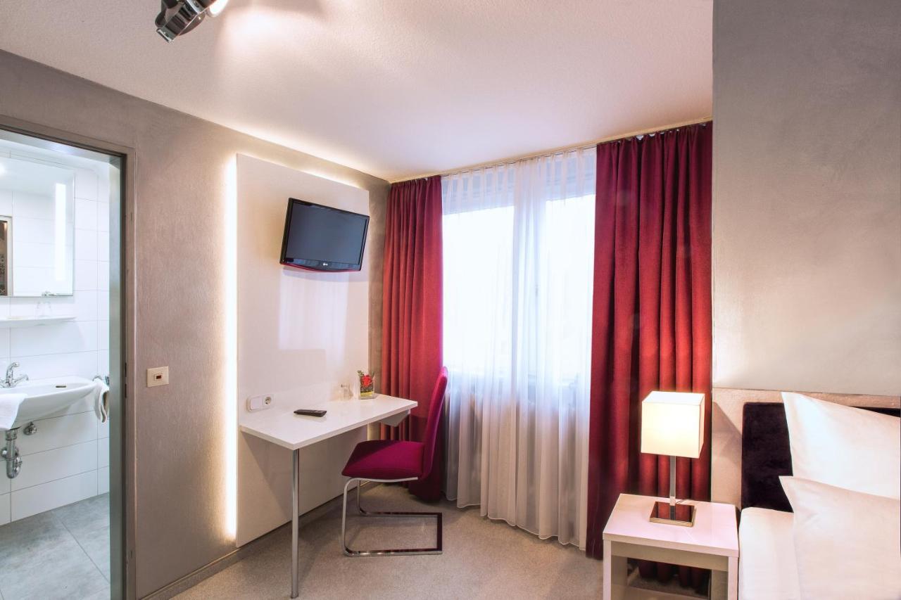 Hotel Hellers Twenty Four II -24h-Check-In- FDH Exterior foto
